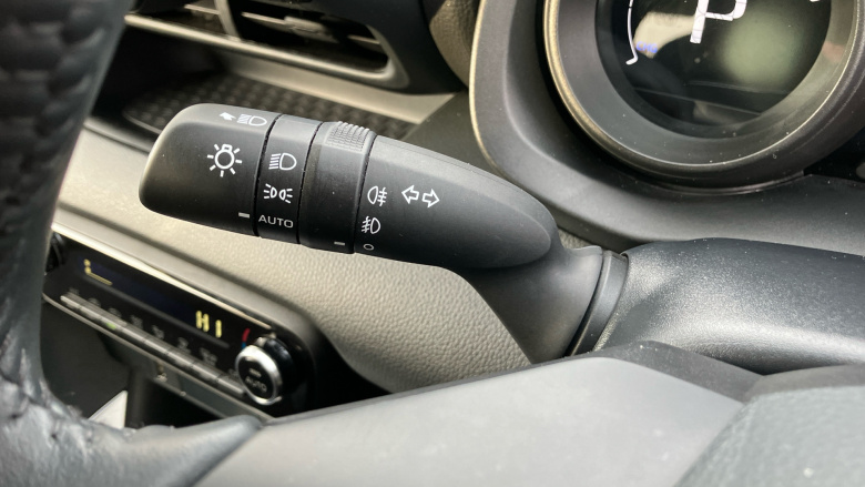 Toyota Yaris 1.5 Hybrid Design 5dr CVT Hybrid Hatchback